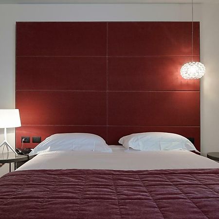Link124 Hotel Parma Exteriör bild
